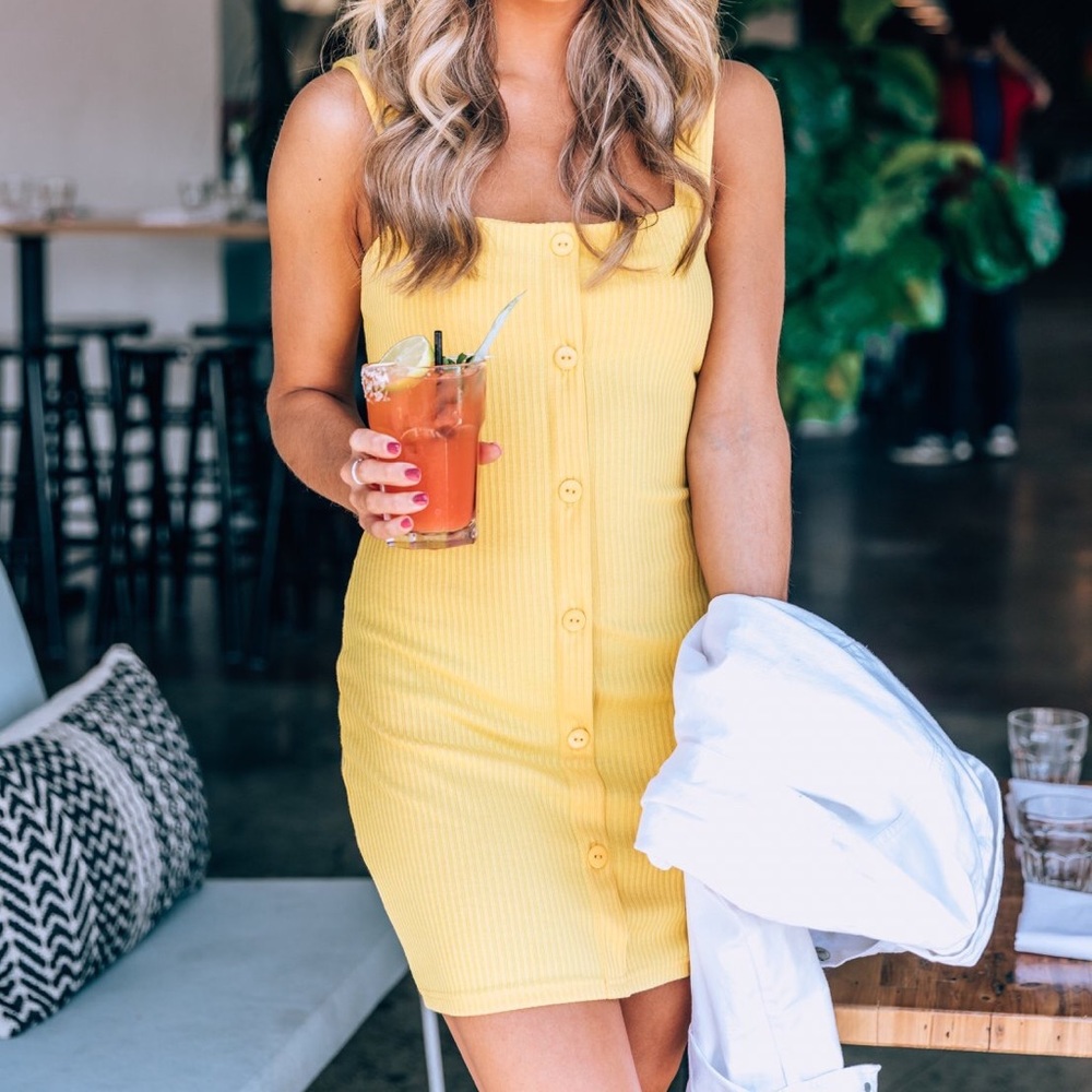 ✨NWT I Wanna Feel Alive Yellow Dress✨